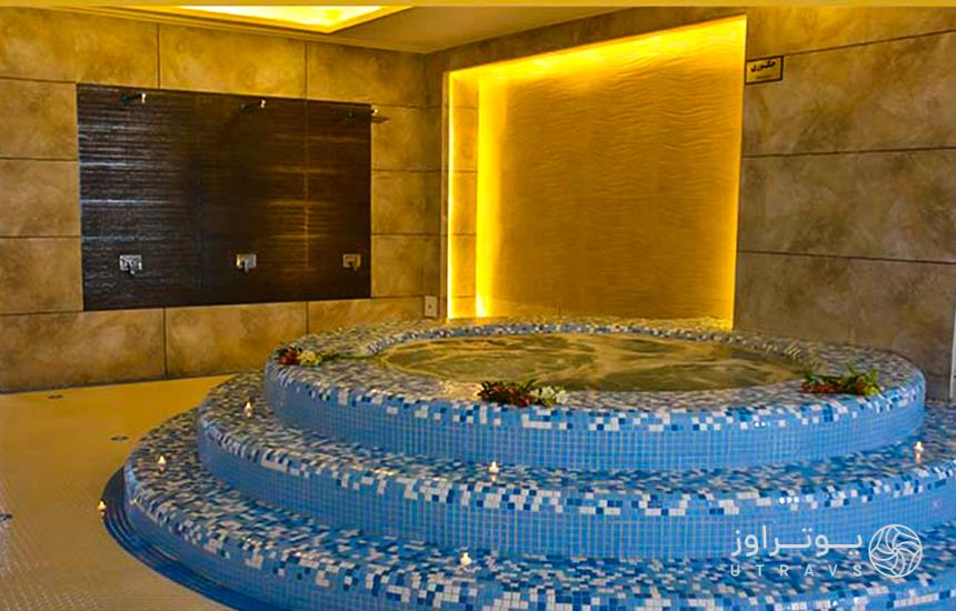 Parsis Hotel Swimming Pool